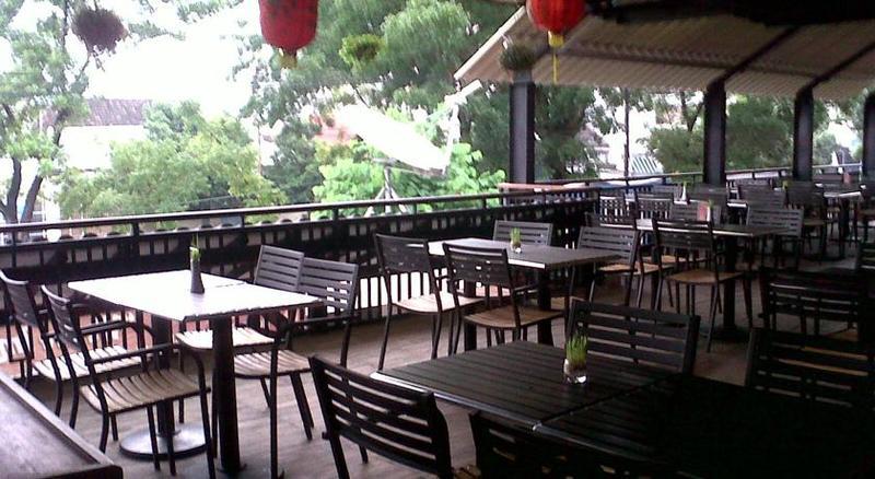 男爵英达酒店 Solo 外观 照片